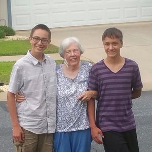 Meet your Posher, Lynda